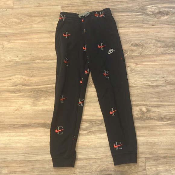 NIKE SWEATPANTS BOYS SIZE LARGE - Picture 3 of 4